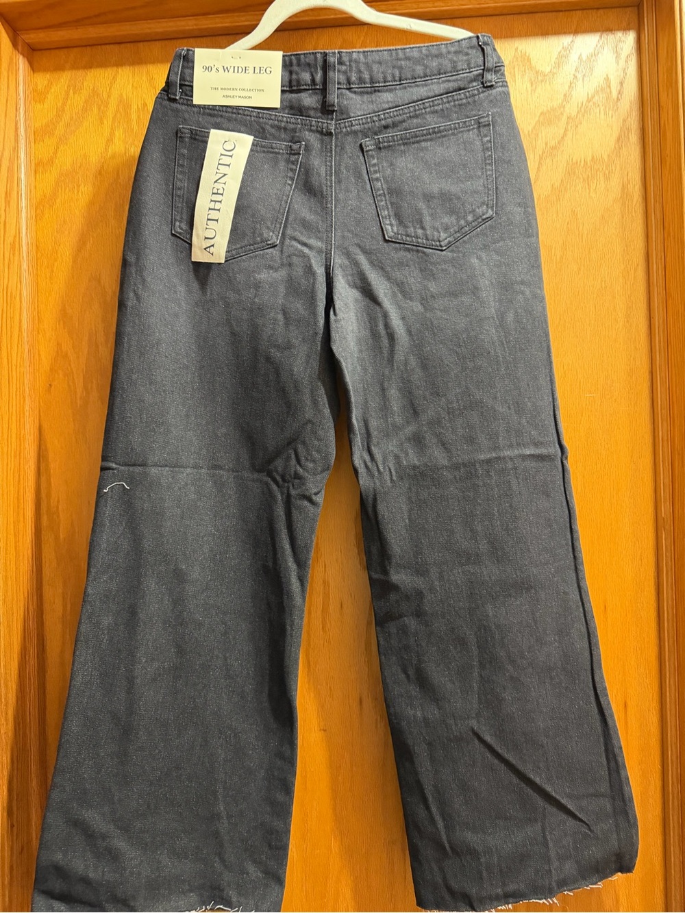Ashley Mason 90's Wide Leg Jeans in Charcoal Gray